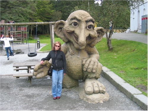 linda with troll friend from floyen